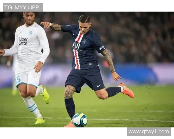 巴黎圣日耳曼足球俱乐部近期签下巴西国脚内马尔，球队实力再添强劲火力