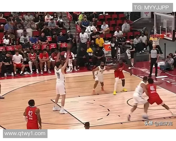 开拓者在客场大胜状态回升 开拓者在客场大胜状态回升