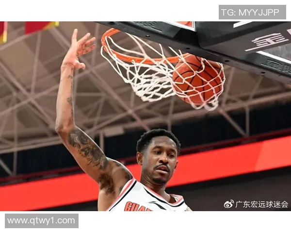 江苏肯帝亚大外援马尚-布鲁克斯表现抢眼,四大数据震撼现场观众 江苏肯帝亚大外援马尚-布鲁克斯表现抢眼,四大数据震撼现场观众