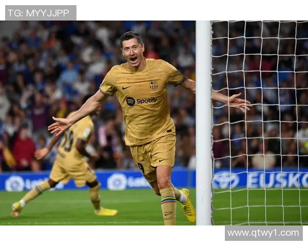 罗伯特·莱万多夫斯基:刷新德甲单季进球纪录的绝对力量 罗伯特·莱万多夫斯基:刷新德甲单季进球纪录的绝对力量