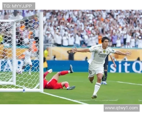 西甲联赛积分榜：皇马力压巴萨登顶，塞维利亚紧追其后